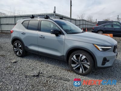 Czwarte zdjęcie samochodu z boku: 2024 VOLVO XC40 PLUS VIN:YV4L12ULXR2353743 - miniatura
