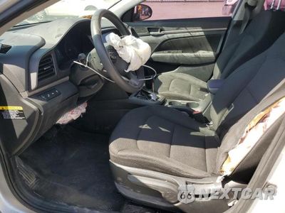 Zdjęcie 7 z 12 samochodu: 2019 HYUNDAI ELANTRA SEL VIN:5NPD84LF0KH419263 - miniatura