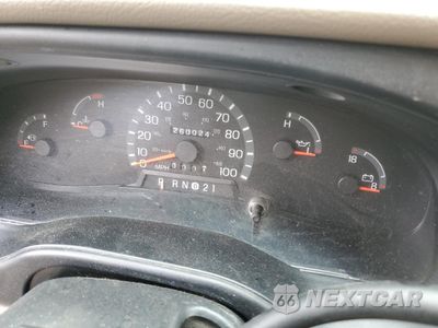 Zdjęcie 9 z 13 samochodu: 2002 FORD ECONOLINE E150 WAGON VIN:1FMRE11W82HB15172 - miniatura