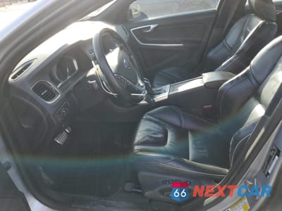 Zdjęcie 7 z 12 samochodu: 2014 VOLVO S60 T6 VIN:YV1902FH0E2289211 - miniatura