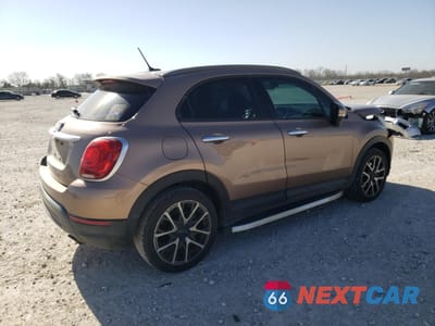 Trzecie zdjęcie samochodu z tyłu: 2017 FIAT 500X TREKKING VIN:ZFBCFXCB1HP610237 - miniatura