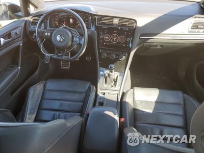 Zdjęcie 8 z 15 samochodu: 2018 VOLKSWAGEN GOLF R VIN:WVWWF7AU7JW136286 - miniatura