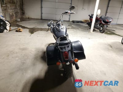 Czwarte zdjęcie samochodu z boku: 2006 HONDA VTX1300 C VIN:1HFSC550X6A212970 - miniatura