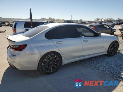 Trzecie zdjęcie samochodu z tyłu: 2021 BMW M340I VIN:WBA5U7C0XMFL41484 - miniatura