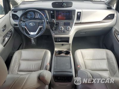 Zdjęcie 8 z 16 samochodu: 2017 TOYOTA SIENNA XLE VIN:5TDYZ3DC6HS805654 - miniatura