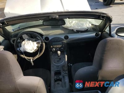 Zdjęcie 8 z 13 samochodu: 2012 MAZDA MX-5 MIATA VIN:JM1NC2MF8C0226167 - miniatura