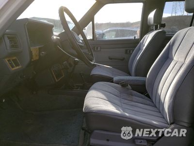 Zdjęcie 7 z 13 samochodu: 1986 TOYOTA 4RUNNER RN60 VIN:JT4RN62D6G0046230 - miniatura