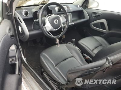 Zdjęcie 8 z 12 samochodu: 2015 SMART FORTWO PURE VIN:WMEEJ3BA1FK812481 - miniatura