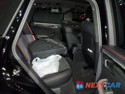 Zdjęcie 10 z 12 samochodu: 2023 PORSCHE MACAN GTS VIN:WP1AF2A50PLB56880 - miniatura