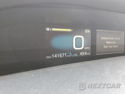 Zdjęcie 9 z 14 samochodu: 2017 TOYOTA PRIUS VIN:JTDKBRFU1H3039238 - miniatura