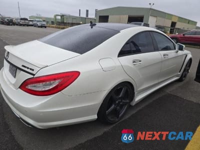 Czwarte zdjęcie samochodu z boku: 2012 MERCEDES-BENZ CLS 550 VIN:WDDLJ7DB7CA015842 - miniatura