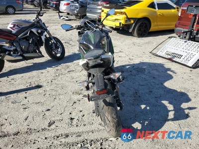 Czwarte zdjęcie samochodu z boku: 2022 KAWASAKI EX650 N VIN:ML5EXEN19NDA72425 - miniatura
