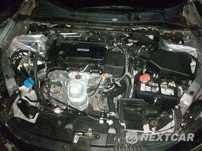 Zdjęcie 8 z 9 samochodu: 2017 HONDA ACCORD EX VIN:1HGCR2F79HA241534 - miniatura