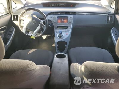 Zdjęcie 8 z 12 samochodu: 2015 TOYOTA PRIUS VIN:JTDKN3DU9F1912007 - miniatura