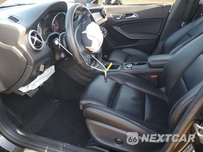 Zdjęcie 7 z 12 samochodu: 2018 MERCEDES-BENZ CLA 250 VIN:WDDSJ4EB8JN633444 - miniatura
