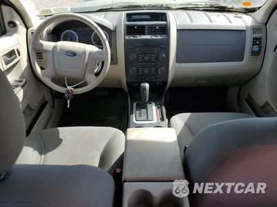 Zdjęcie 8 z 13 samochodu: 2008 FORD ESCAPE XLS VIN:1FMCU92Z38KA42935 - miniatura