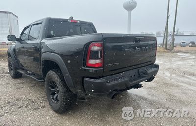 Trzecie zdjęcie samochodu z tyłu: 2022 RAM 1500 TRX VIN:1C6SRFU94NN193183 - miniatura