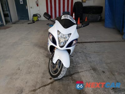 Drugie zdjęcie samochodu z przodu: 2009 SUZUKI GSX1300 R VIN:JS1GX72A192104744 - miniatura