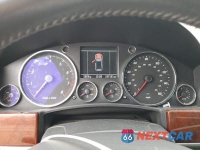 Zdjęcie 9 z 13 samochodu: 2006 VOLKSWAGEN TOUAREG 3.2 VIN:WVGZG77L36D005914 - miniatura