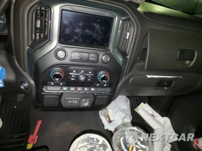 Zdjęcie 8 z 12 samochodu: 2021 CHEVROLET SILVERADO C1500 LT VIN:3GCPWCED4MG449841 - miniatura