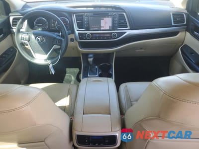 Zdjęcie 8 z 13 samochodu: 2015 TOYOTA HIGHLANDER LIMITED VIN:5TDKKRFHXFS106028 - miniatura