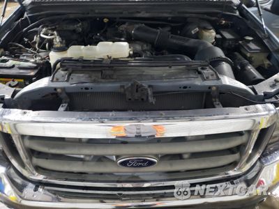 Zdjęcie 12 z 13 samochodu: 2000 FORD EXCURSION XLT VIN:1FMNU41S4YEA53408 - miniatura