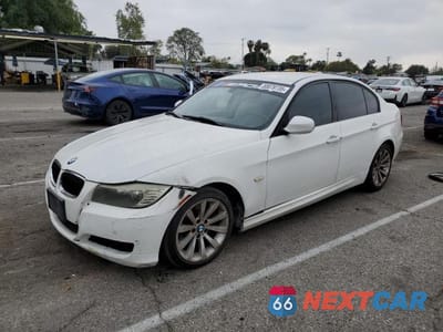 2011 BMW 328 I SULEV WBAPH5C58BF093858 - główne zdjęcie licytacji z USA - miniatura