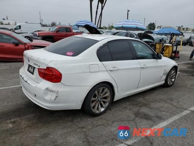 Trzecie zdjęcie samochodu z tyłu: 2011 BMW 328 I SULEV VIN:WBAPH5C58BF093858 - miniatura