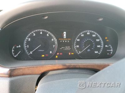 Zdjęcie 9 z 14 samochodu: 2013 HYUNDAI EQUUS SIGNATURE VIN:KMHGH4JH4DU058836 - miniatura