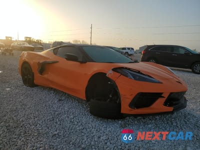 Czwarte zdjęcie samochodu z boku: 2023 CHEVROLET CORVETTE S VIN:1G1YB2D47P5137190 - miniatura