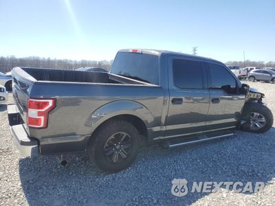 Trzecie zdjęcie samochodu z tyłu: 2018 FORD F150 SUPERCREW VIN:1FTEW1CP9JFA14013 - miniatura
