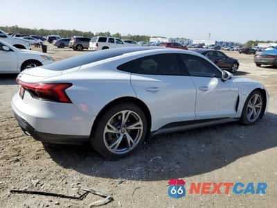 Trzecie zdjęcie samochodu z tyłu: 2024 AUDI E-TRON GT PREMIUM PLUS VIN:WAUFJBFW5R7002066 - miniatura