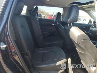 Zdjęcie 11 z 12 samochodu: 2020 TOYOTA HIGHLANDER XLE VIN:5TDGZRBH2LS016245 - miniatura