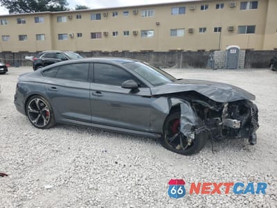 Czwarte zdjęcie samochodu z boku: 2019 AUDI RS5 VIN:WUABWCF50KA904829 - miniatura