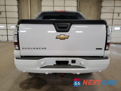 Zdjęcie 6 z 14 samochodu: 2011 CHEVROLET AVALANCHE LT VIN:3GNTKFE39BG237976 - miniatura