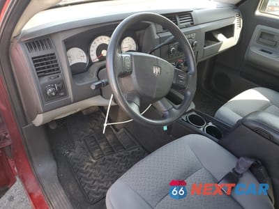 Zdjęcie 8 z 13 samochodu: 2008 DODGE DAKOTA SXT VIN:1D7HE32K78S601576 - miniatura