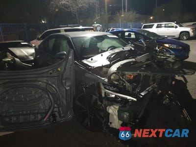 Czwarte zdjęcie samochodu z boku: 2022 POLESTAR 2 VIN:LPSED3KA7NL080364 - miniatura