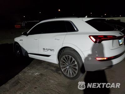 Drugie zdjęcie samochodu z przodu: 2019 AUDI E-TRON PRESTIGE VIN:WA1VAAGE7KB009368 - miniatura