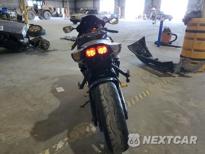 Czwarte zdjęcie samochodu z boku: 2022 SUZUKI GSX-R750 VIN:JS1GR7MA0N7100043 - miniatura