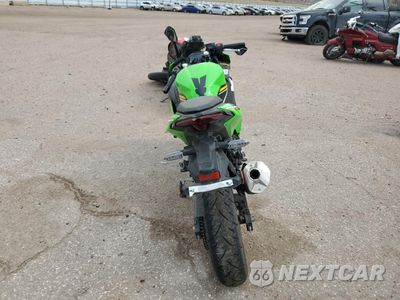 Czwarte zdjęcie samochodu z boku: 2025 KAWASAKI EX500 A VIN:ML5EXGJ15SDA37104 - miniatura