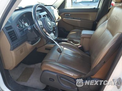 Zdjęcie 7 z 13 samochodu: 2011 JEEP LIBERTY LIMITED VIN:1J4PN5GKXBW574930 - miniatura