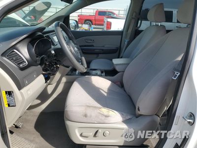 Zdjęcie 7 z 14 samochodu: 2017 KIA SEDONA LX VIN:KNDMB5C12H6231973 - miniatura