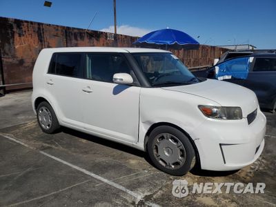 Czwarte zdjęcie samochodu z boku: 2008 TOYOTA SCION XB VIN:JTLKE50E981058668 - miniatura