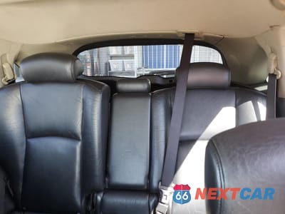 Zdjęcie 10 z 16 samochodu: 2004 INFINITI FX35 VIN:JNRAS08W94X212982 - miniatura