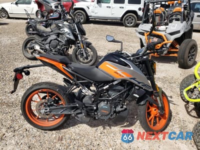 2023 KTM 200 DUKE MD2JPC407PC016873 - główne zdjęcie licytacji z USA - miniatura