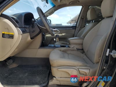 Zdjęcie 7 z 13 samochodu: 2009 KIA BORREGO LX VIN:KNDJJ741X95019412 - miniatura