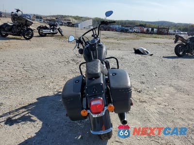 Czwarte zdjęcie samochodu z boku: 2019 HARLEY-DAVIDSON FLHCS VIN:1HD1YBK22KB035510 - miniatura