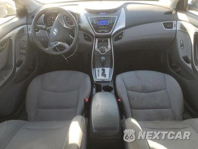 Zdjęcie 8 z 12 samochodu: 2013 HYUNDAI ELANTRA VIN:5NPDH4AE4DH285399 - miniatura