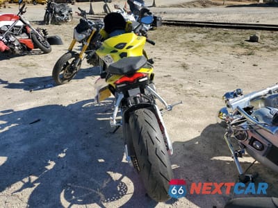 Czwarte zdjęcie samochodu z boku: 2022 APRILIA RS 660 VIN:ZD4KSUG0XNS000510 - miniatura