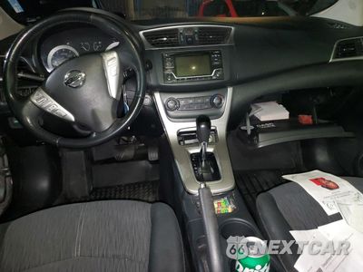 Zdjęcie 8 z 12 samochodu: 2015 NISSAN SENTRA S VIN:3N1AB7APXFL674271 - miniatura